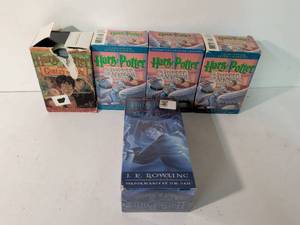 lot 265 image: Harry Potter Audio Book Collection on Cassette Tapes