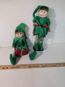 lot 277 image: Christmas Elf Dolls Pair Set