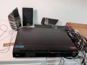 lot 298 image: LG Blu-ray Player with Surround Sound Speaker System