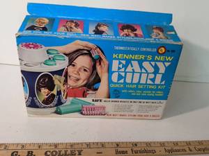 lot 307 image: Kenner Easy Curl Hair Setting Kit with Rollers and Warmer