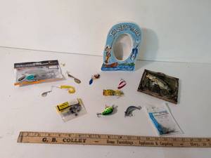 lot 309 image: Mixed Fishing Tackle Collection with Decorative Fish Game and Lures