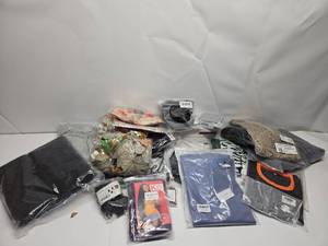 lot 203 image: Mixed Clothing and Accessories Bundle Lot