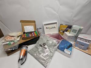 lot 207 image: Mixed Household and Office Supply Bundle