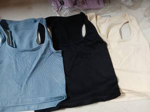 lot 30509 image: Womens Ribbed Tank Top Set - 3 Colors Size S - Retail $15