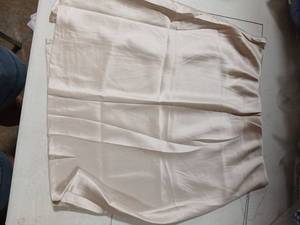 lot 30536 image: Beige Satin Skirt Size S - Retail $8