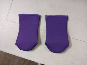 lot 30548 image: Purple Neoprene Water Bottle Sleeves  - Retail $15