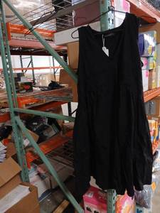 lot 30561 image: Black Sleeveless Dress Size S - Retail $15