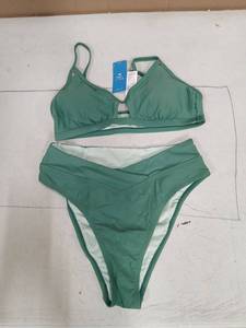 lot 31026 image: Cupshe Bikini Green Medium