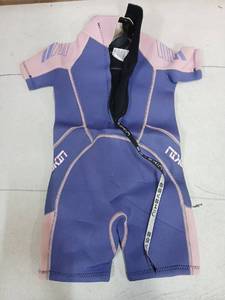 lot 31029 image: Childrens Neoprene Wetsuit Size 4 Purple Pink - Retail $25