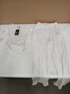 lot 31115 image: Womens 2pc Lounge Set Light Gray XS