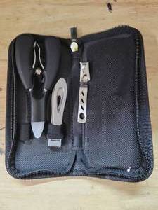 lot 20245 image: Zucurven Professional Nail Clipper Set with Travel Case