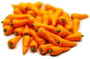lot 12186 image: 20 Loose Baby Carrots Vegetable Size Mini 1.5 cm Decorative Accents �� Small Display Pieces for Home D�cor & Craft Styling Model Non Edible.