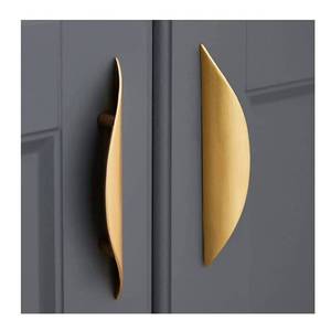 lot 12190 image: Primst 4 Pack Brushed Gold Cabinet Pulls, 3-34in Hole Centers Kitchen Cabinet Handles, Matte Gold Half Moon Cupboard Hardware for Kitchen Drawers, Dresser, Bathroom Vanity