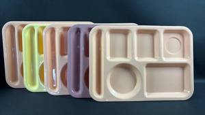 lot 110 image: Melamine School Lunch Trays Set of 5 Compartment Cafeteria Style
