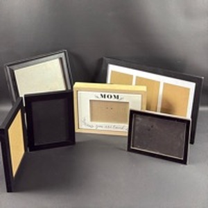 lot 115 image: Coordinating Black Picture Frame Lot with Mom Message Frame