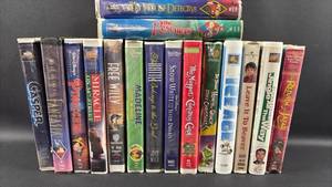 lot 158 image: VHS Movie Collection Includes Walt Disney, Fox and Warner Bros Titles