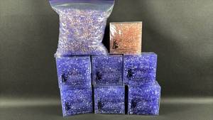 lot 170 image: Large Lot of Dimond Table Confetti in Violet and Peach