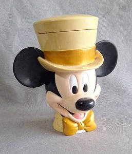 lot 68 image: Disney Mickey Mouse On Ice Cup w Lid