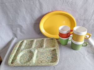 lot 75 image: Mid-Century Melamine Dinnerware Set with Plates, Mugs and Divided Trays