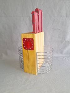 lot 88 image: Wooden Knife Block with WORKING Red Timer and Wire Baskets For Utensils