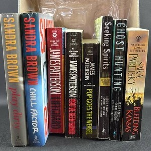 lot 31 image: Mixed Mystery Fiction PaperbackHardback Book Lot
