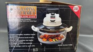 lot 35 image: NIB Vintage Galloping Gourmet Perfection Aire Oven