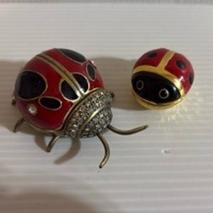 lot 40 image: Vintage Milson & Louis Ladybug Trinket TreasurePill Box Enamel & Jewel Embellishment ( 2.5 inch ) AND Friend ( 1.5 inch)