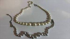 lot 46 image: Vintage Large Bead Necklaces