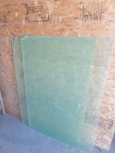 lot 172 image: (2) Large Plexi Glass Pieces - Clear