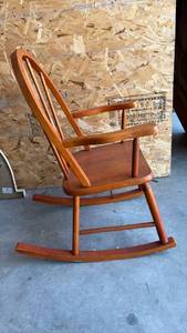 lot 178 image: Very Cool. Vintage Appleton Juvenile Furniture Wood Musical Rocking Chair (could not get any sound out of)