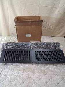 lot 12 image: Black Floor Register Vent Set with Louvers