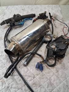 lot 35 image: Chrome Motorcycle Exhaust Muffler with Mounting Hardware