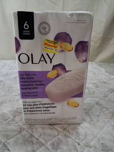 lot 44 image: Olay Age Defy Beauty Bar Soap with Vitamin E - 6 Pack