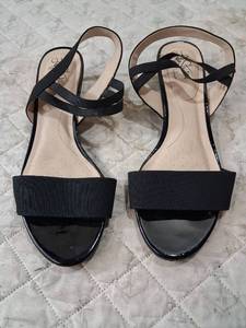lot 78 image: Life Stride Black Strappy Sandals Size 10M