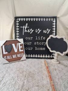 lot 85 image: Farmhouse Style Wood Sign Collection with Chalkboard Stand