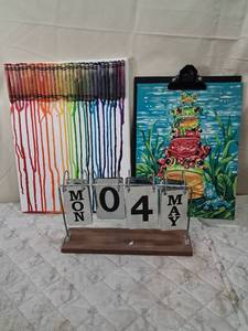 lot 95 image: Metal Flip Calendar with Wood Base