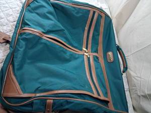 lot 101 image: Jaguar Teal Canvas Travel Garment Bag with Leather Trim