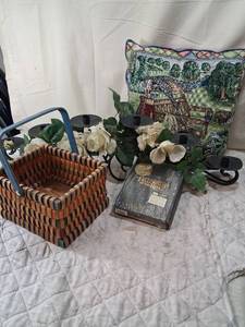 lot 105 image: Handwoven Splint Wood Basket with Handle