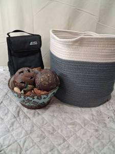 lot 108 image: Cotton Rope Storage Basket with Decorative Bowl