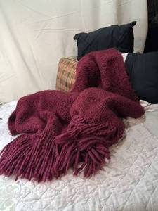 lot 111 image: Kennebunk Weavers Red Throw Blanket with Fringe
