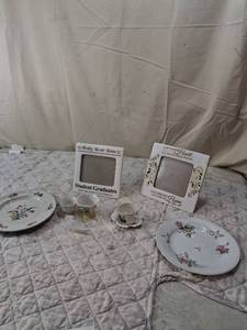 lot 146 image: Floral China Tea Set with Souvenir Cups and Photo Frames