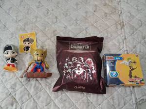 lot 151 image: Mixed Action Figure and Building Block Toy Lot