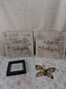 lot 161 image: Rustic Wood Sign Set with Framed Quote and Butterfly Decoration