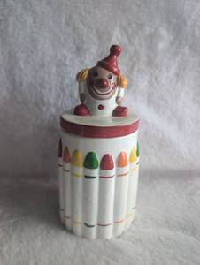 lot 509 image: Enesco Clown Jar with Crayon Design