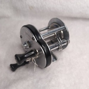 lot 1515 image: Shapleigh Black Prince SR10 Conventional Baitcasting Reel