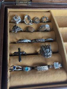 lot 2008 image: Silver Costume Ring Collection - 16 ct