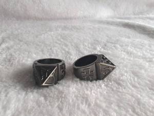 lot 2017 image: Black Metal Statement Rings with Geometric Design - size 13