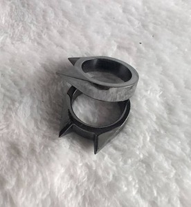 lot 2020 image: Black Cat Rings with Spikes&nbsp - 1314
