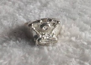 lot 2025 image: Silver Teddy Bear Statement Ring