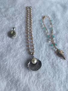 lot 2029 image: Sarah Coventry Necklace  Avon Anklet  Pendant&nbsp